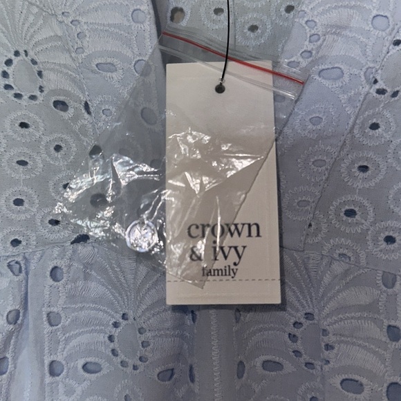 Crown and Ivy Blue Dress - Picture 3 of 4